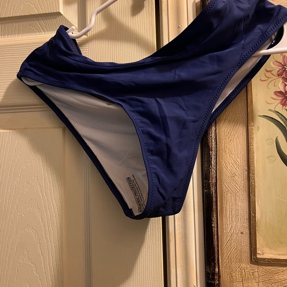 Tankini - Picture 3 of 5